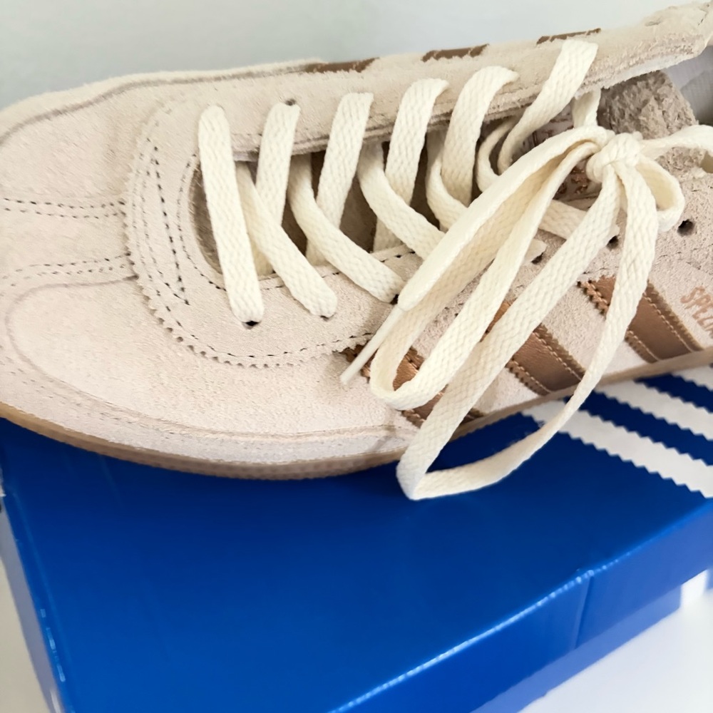 Adidas Spezial Women's (Runs large, size down) - Picture 6 of 11